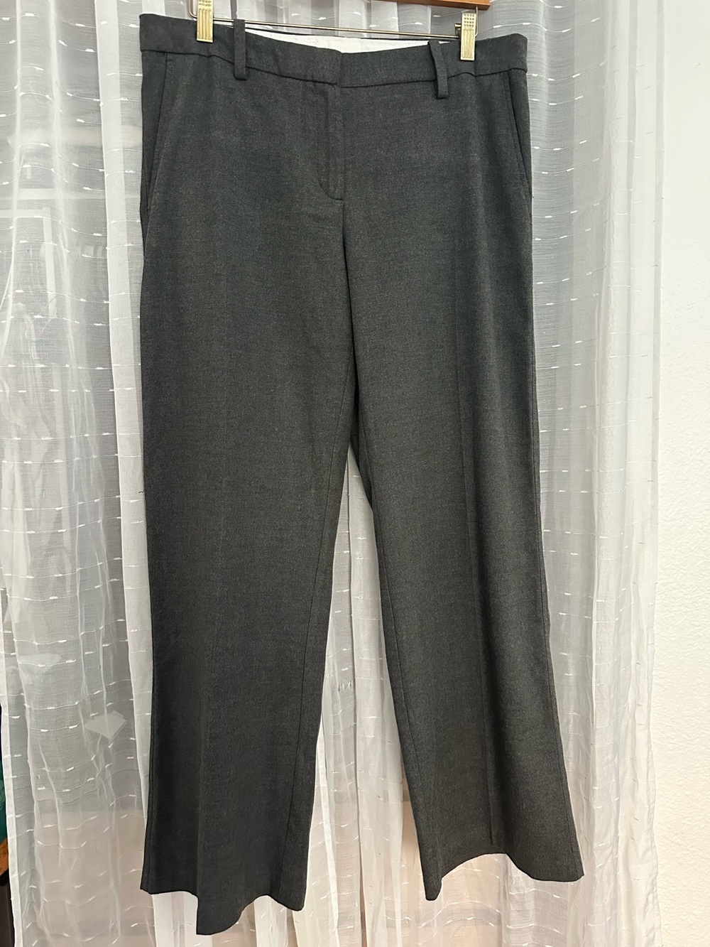 H&M women’s low rise dress pants, size 10